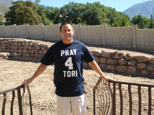 Tim wore his 'Barcello' style Pray4Tori T-Shirt today :-) Tim wore his 'Barcello' style Pray4Tori T-Shirt today :-)
